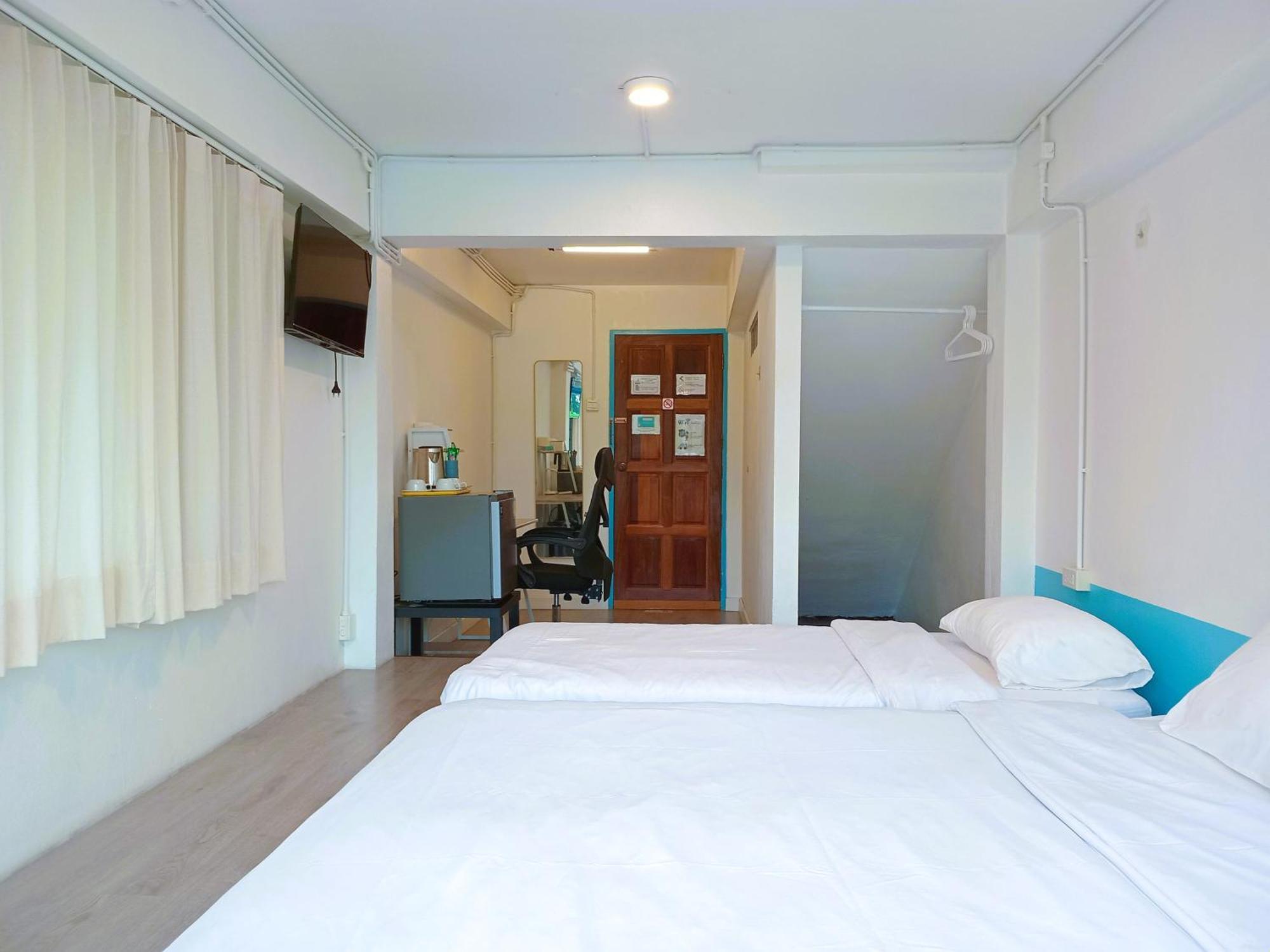 Chapter 1 Hostel Chiang Mai Exterior foto